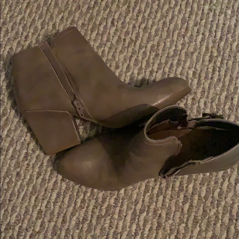 Ankle booties